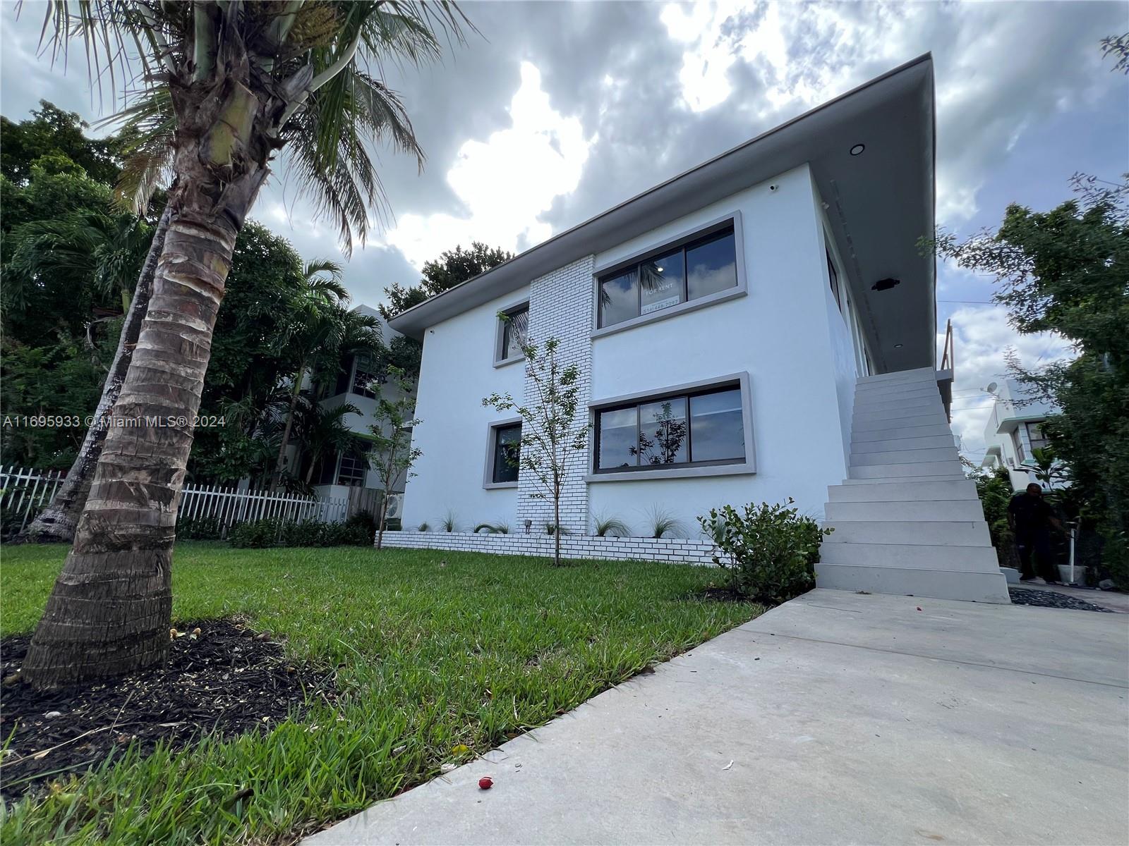 944 Jefferson Ave # 7