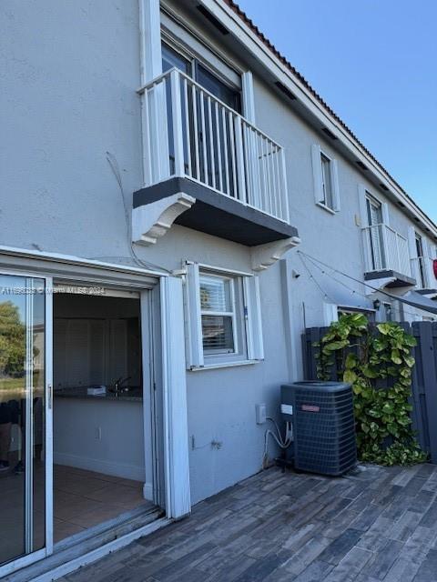 5220 NW 109 ave # 104