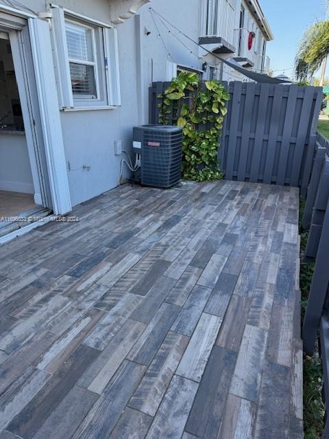 5220 NW 109 ave # 104