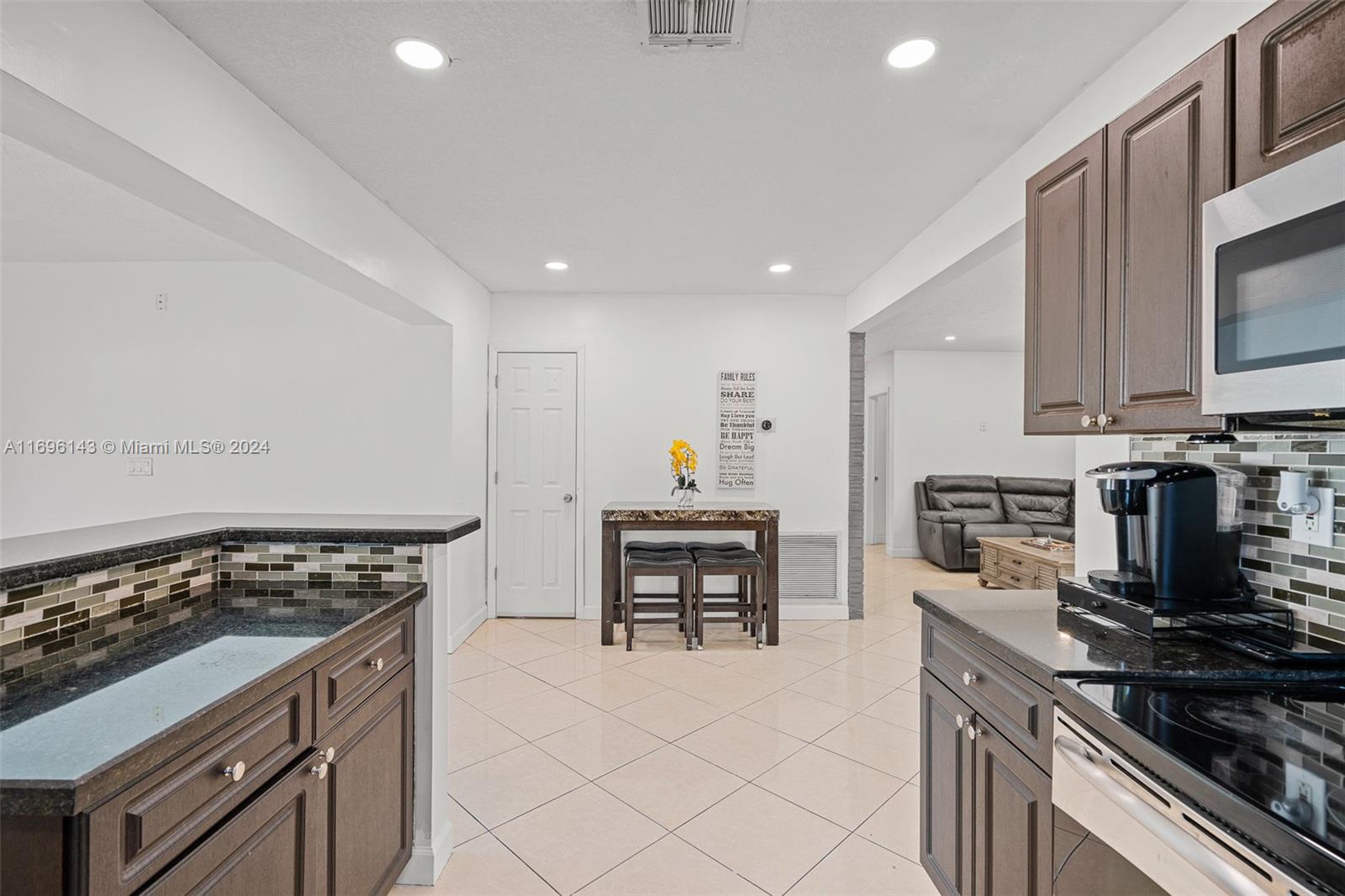 7655 Miramar Pkwy