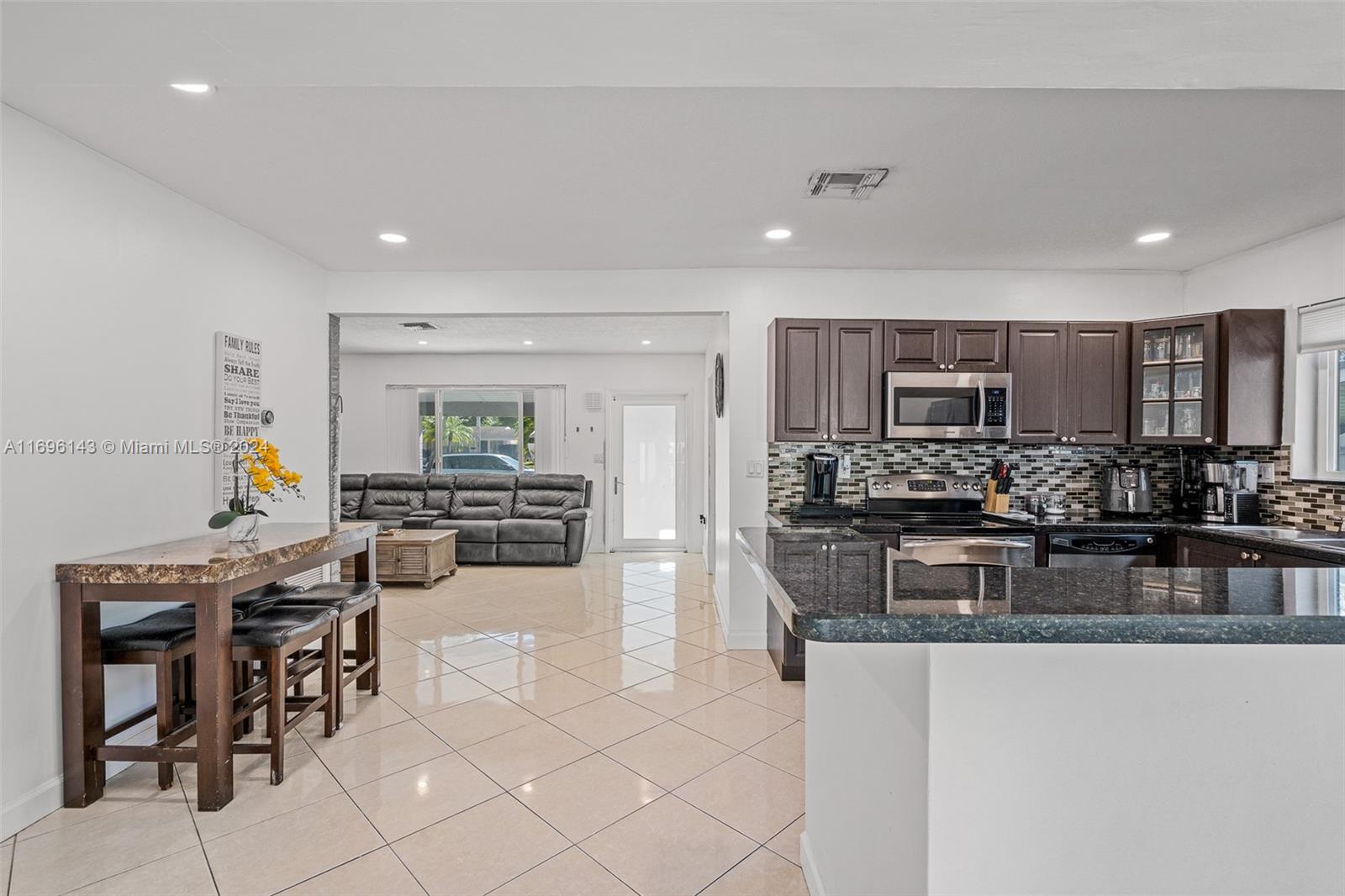 7655 Miramar Pkwy