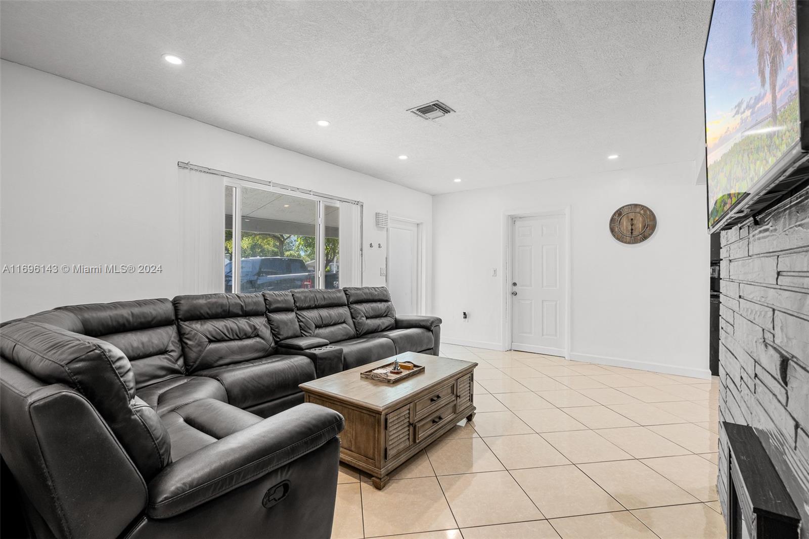 7655 Miramar Pkwy