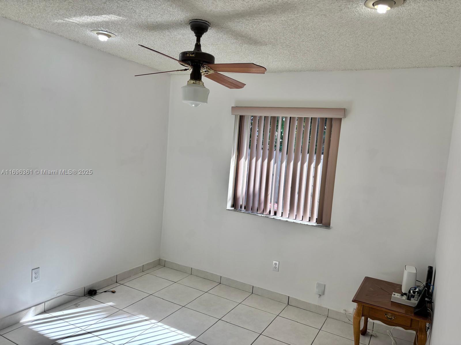 9024 SW 151st Ave Rd