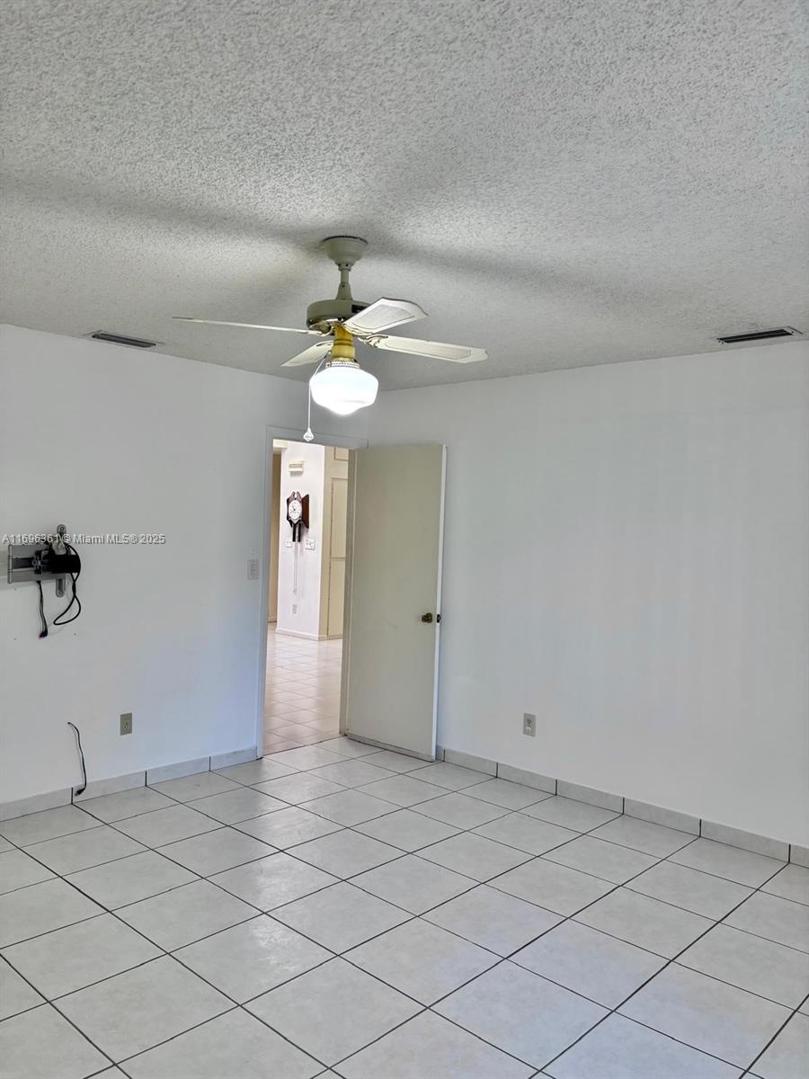 9024 SW 151st Ave Rd