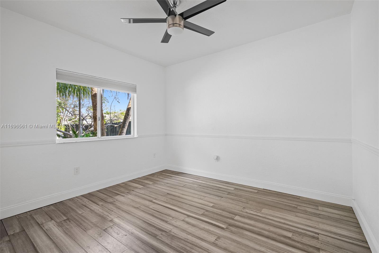 8939 NW 165th Ter