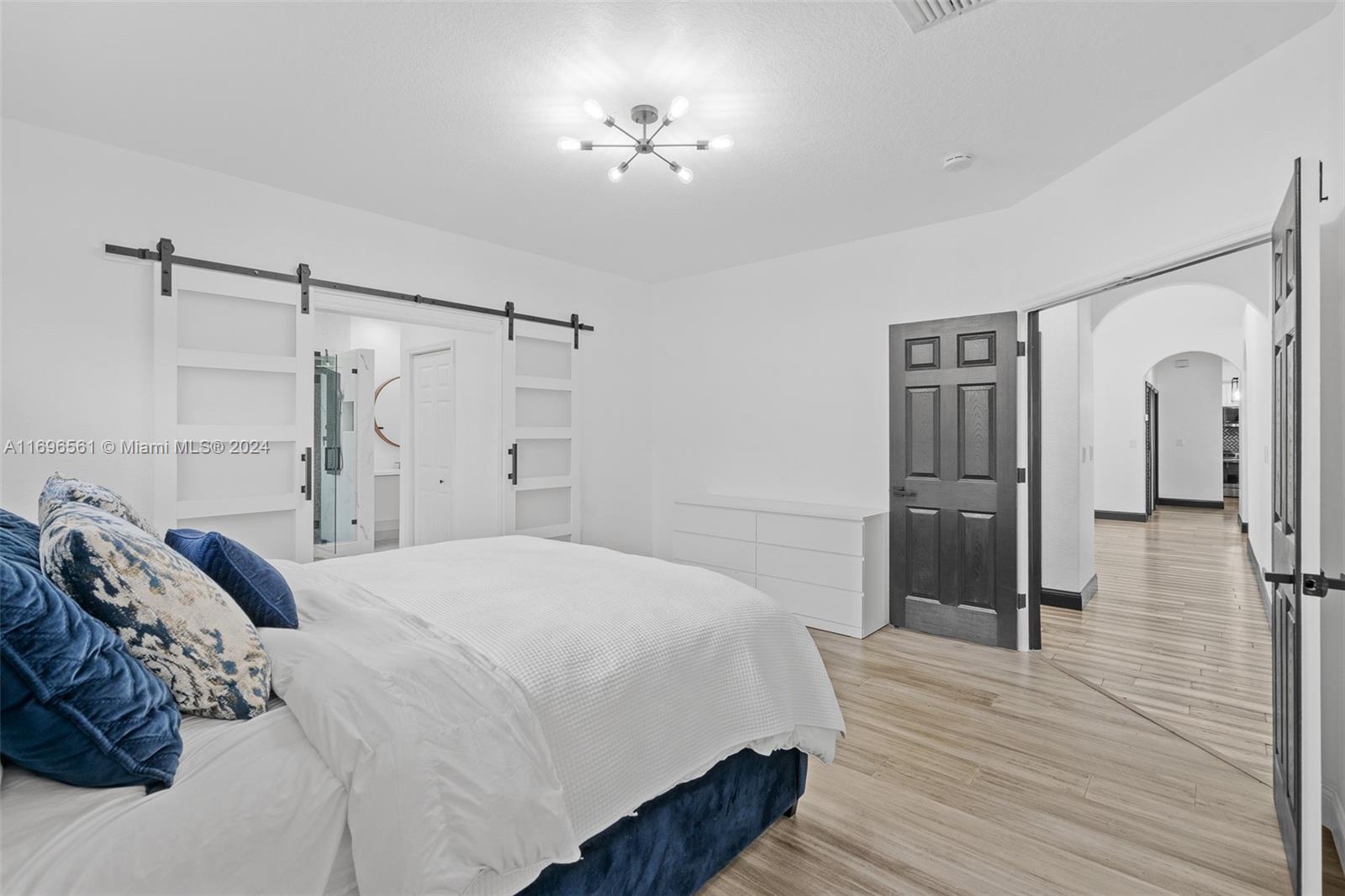 8939 NW 165th Ter