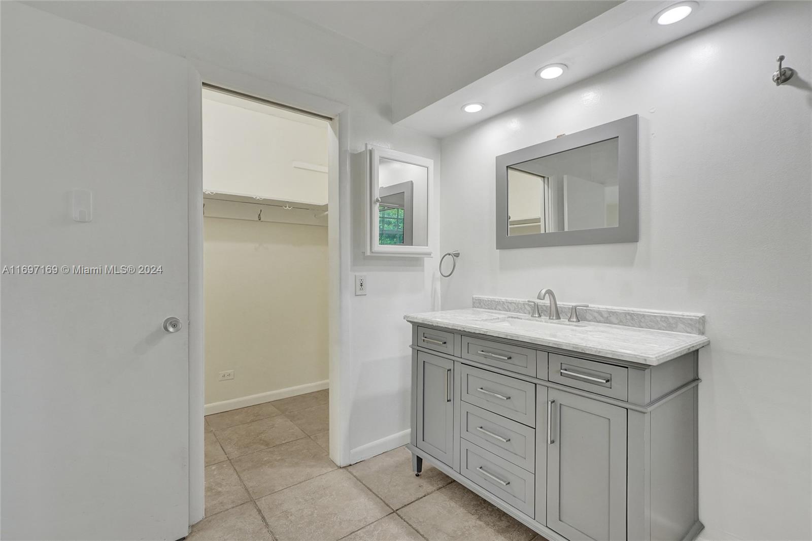 13935 S Biscayne River Rd
