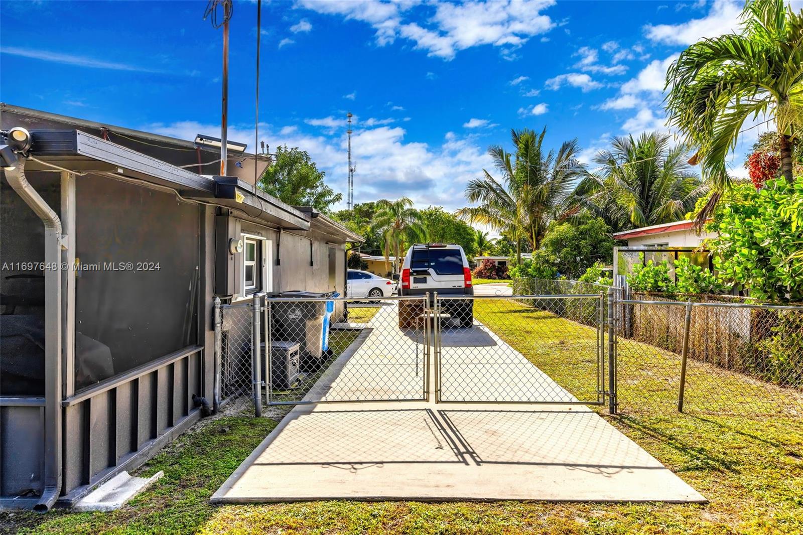 107 Thomas Rd