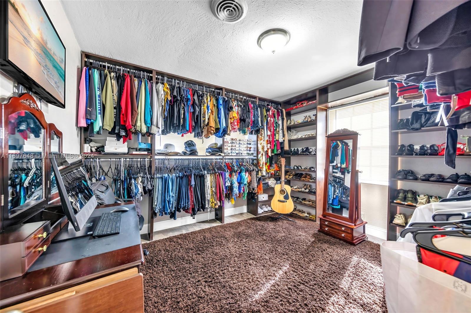 107 Thomas Rd