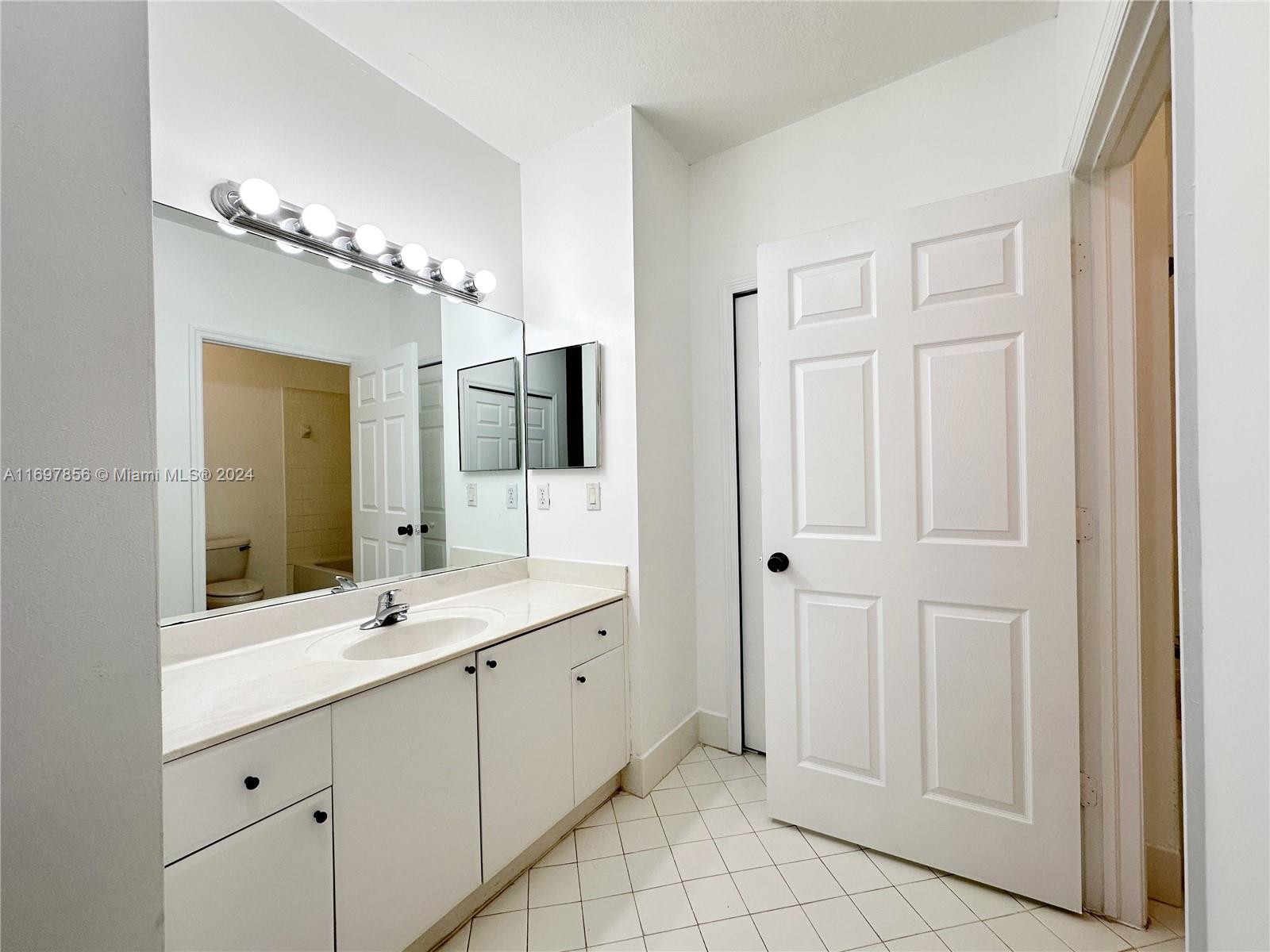 1203 NE 32nd Ter