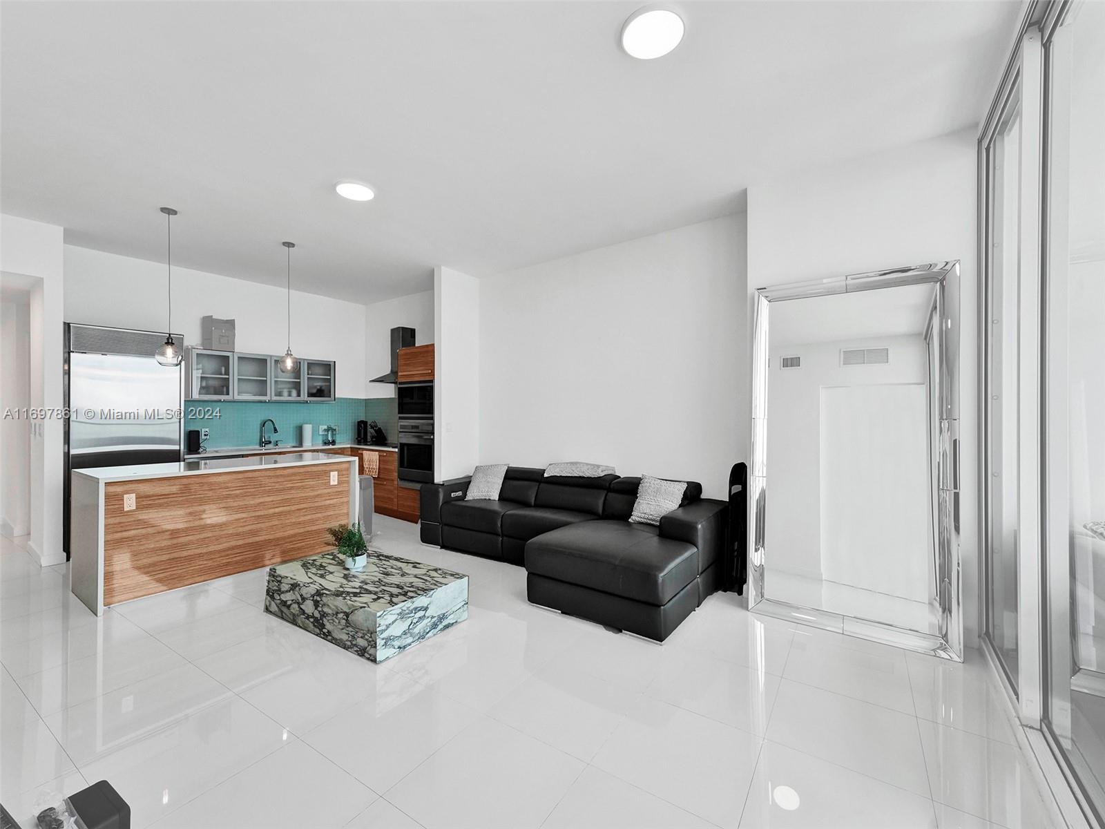 2020 N Bayshore Dr # 1509