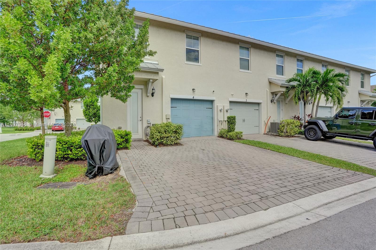 5110 Eucalyptus Dr # 4
