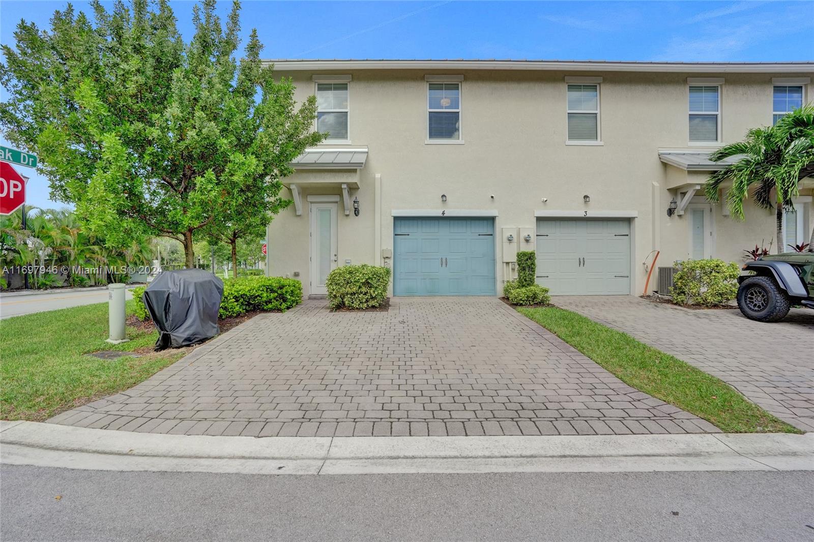 5110 Eucalyptus Dr # 4