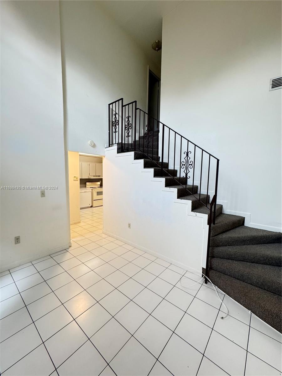 3046 Center St # 3046