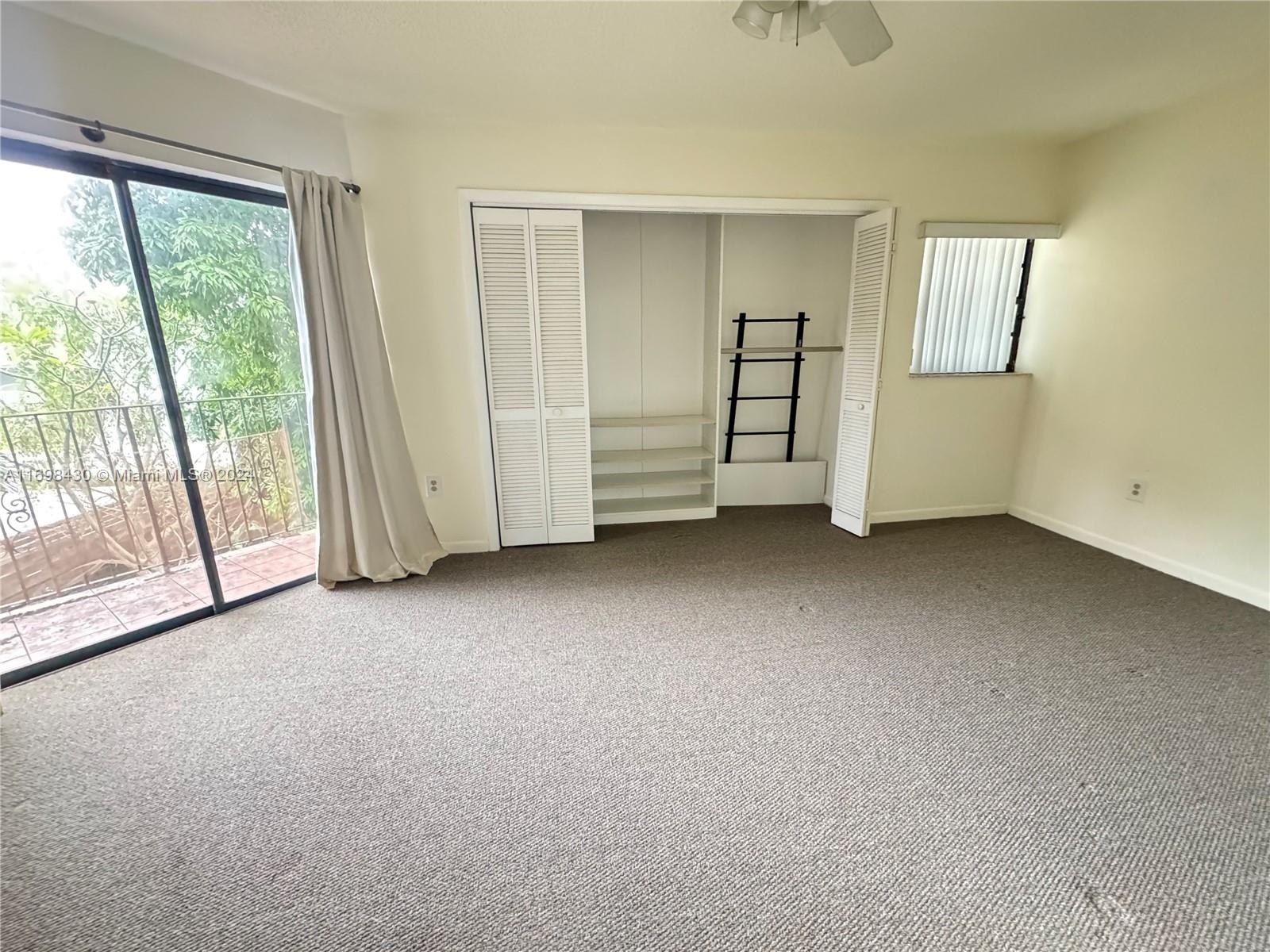 3046 Center St # 3046