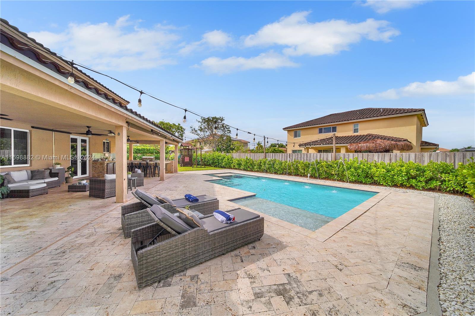 2132 NW 15th Ter