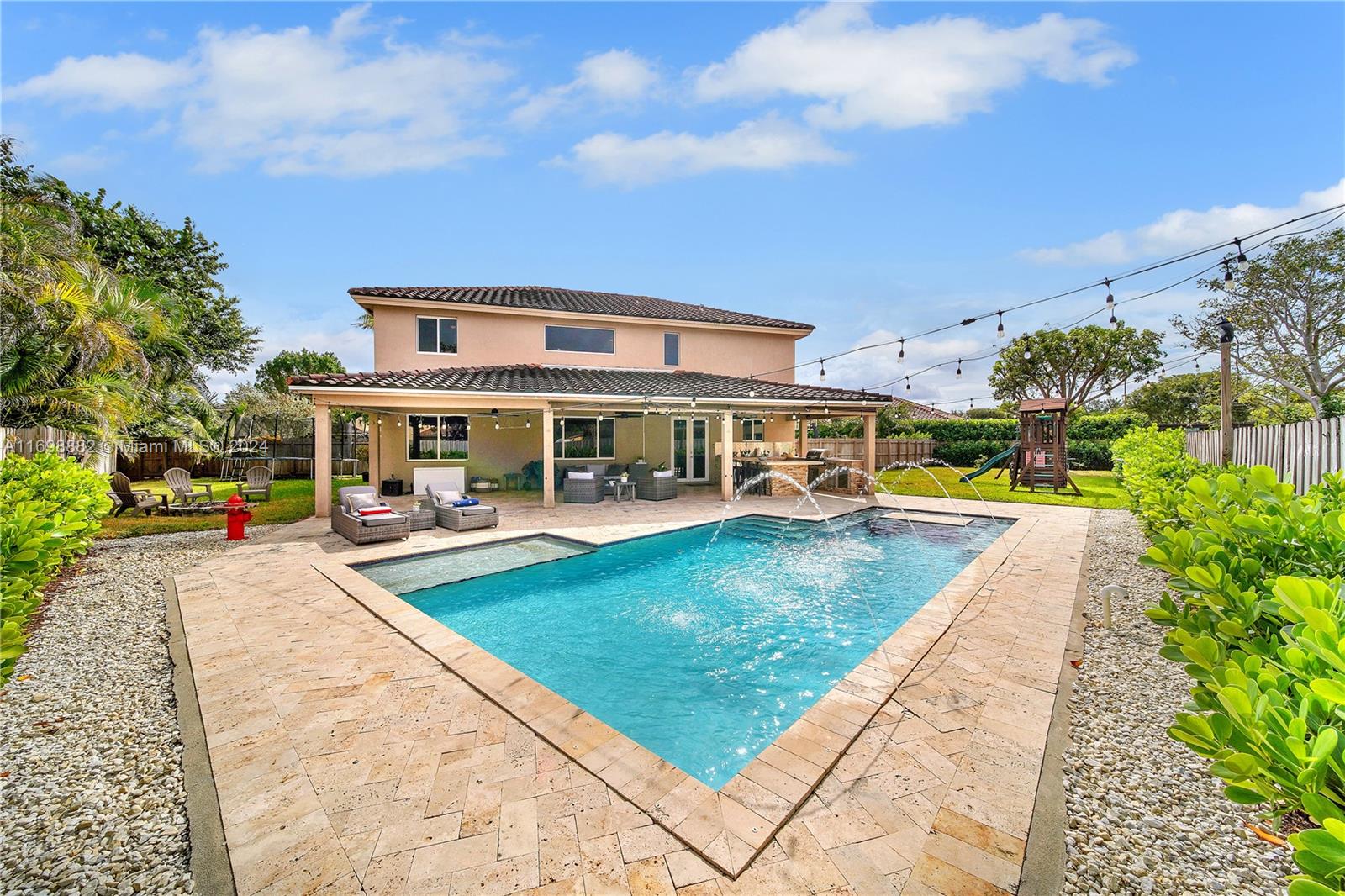 2132 NW 15th Ter
