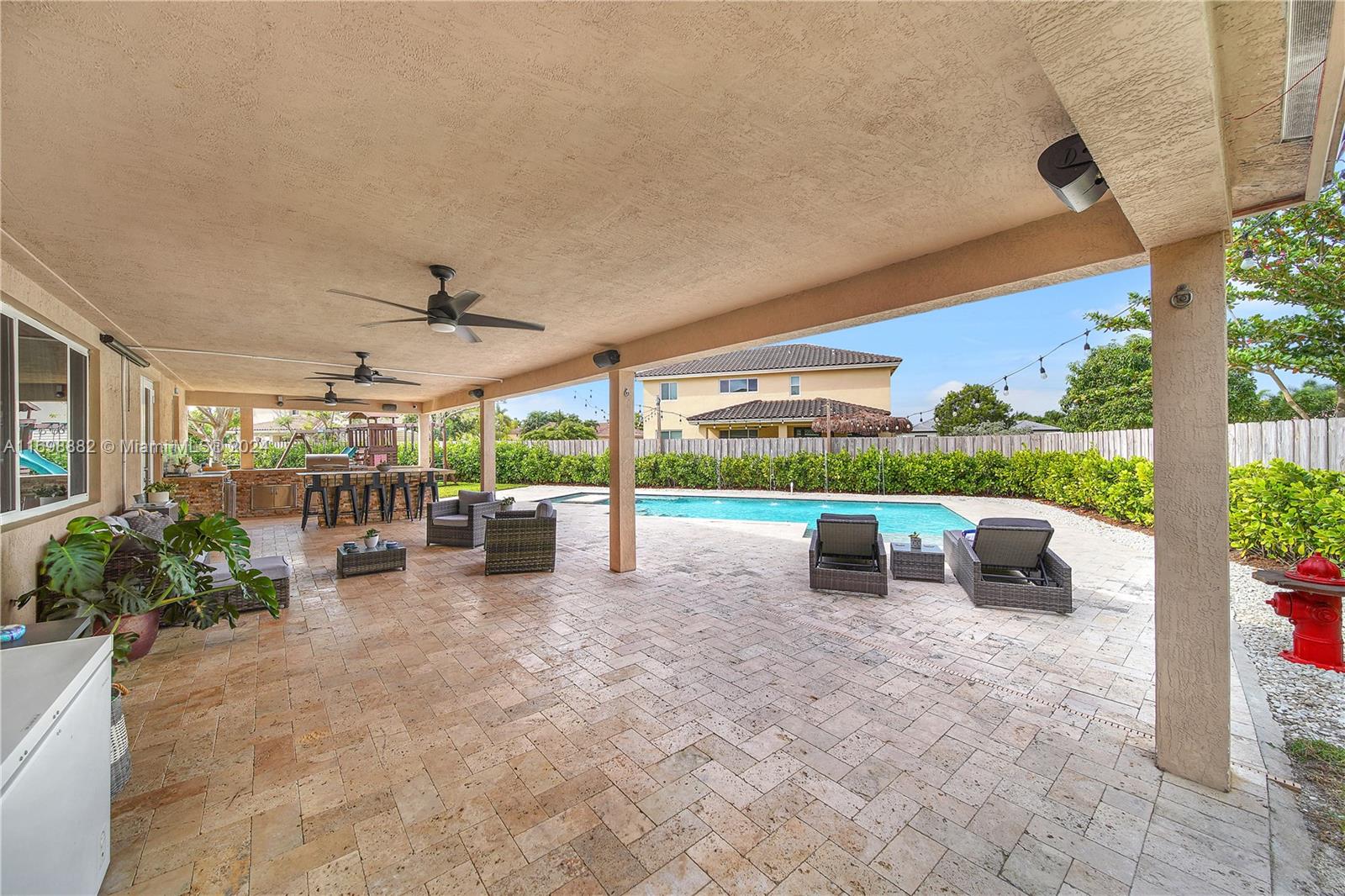 2132 NW 15th Ter