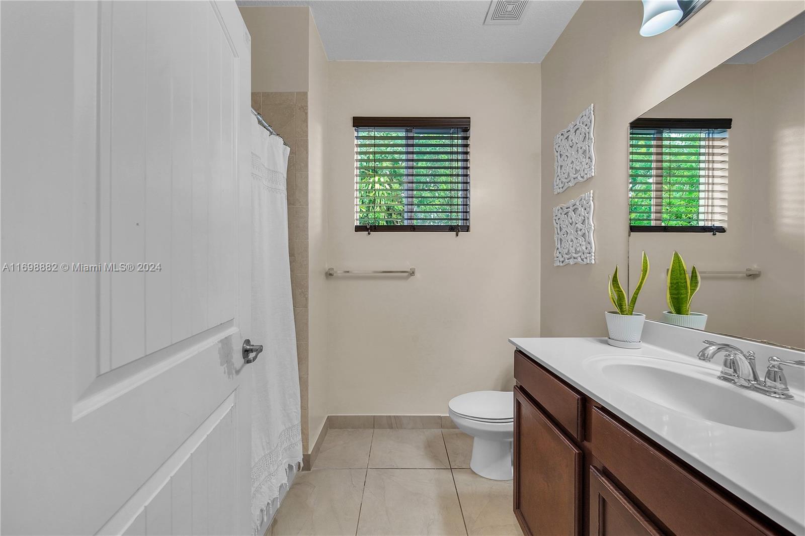 2132 NW 15th Ter