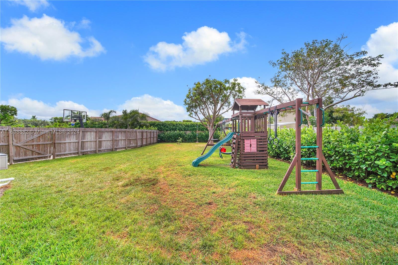 2132 NW 15th Ter