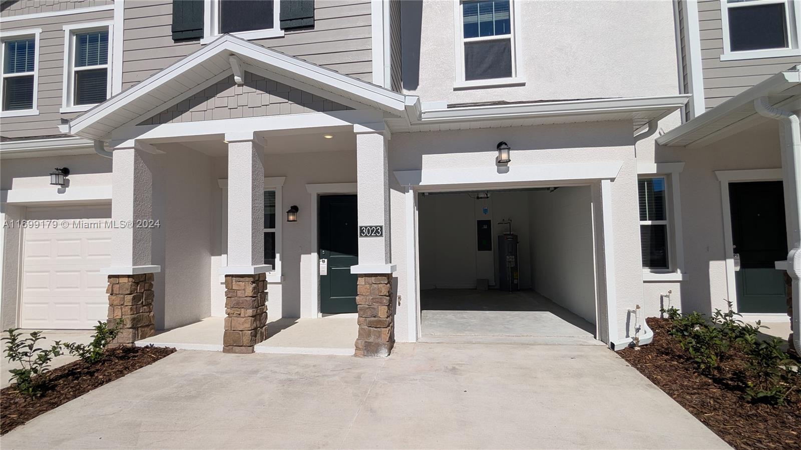 3023 Chantilly Drive