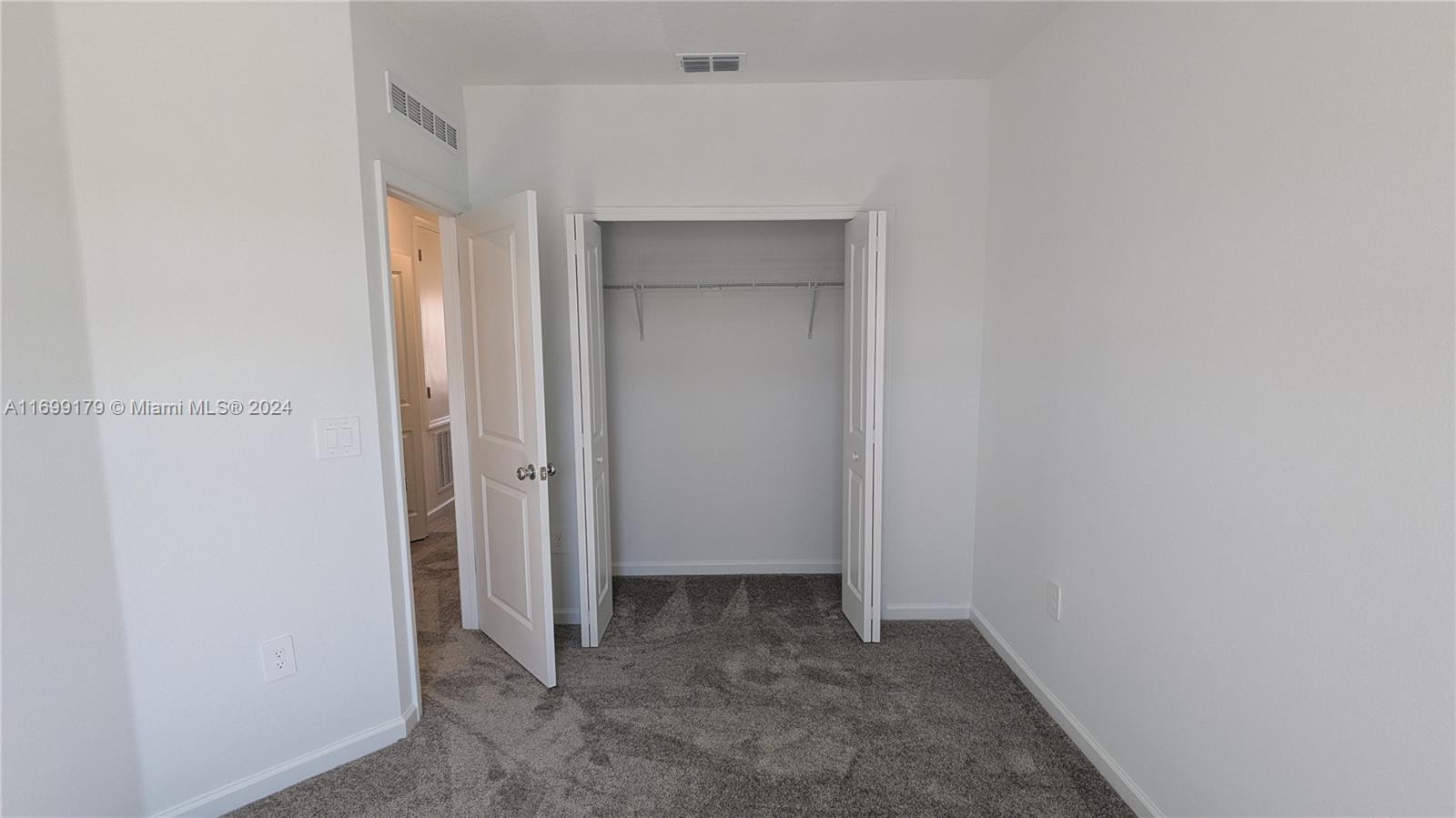 3023 Chantilly Drive