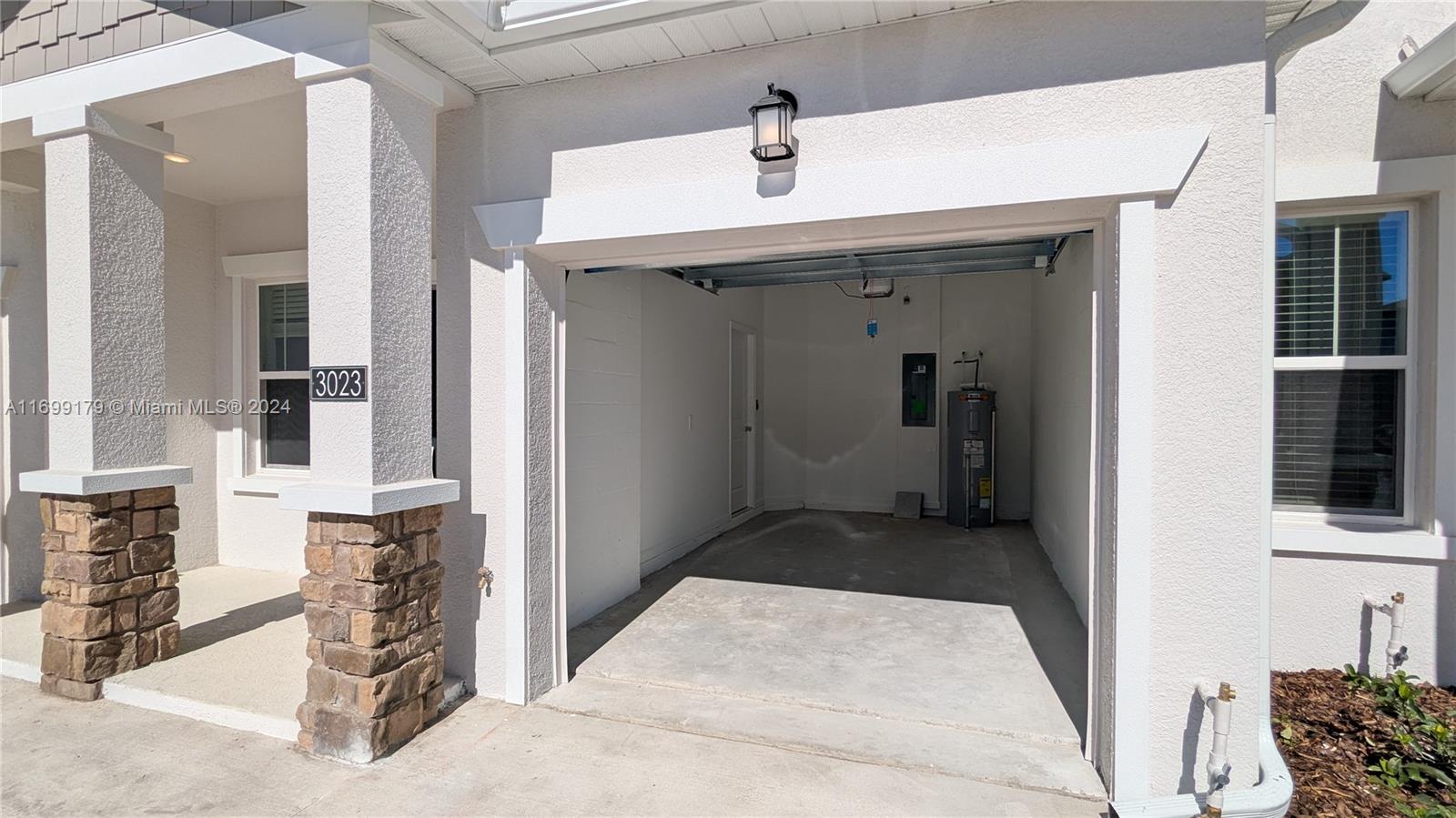 3023 Chantilly Drive