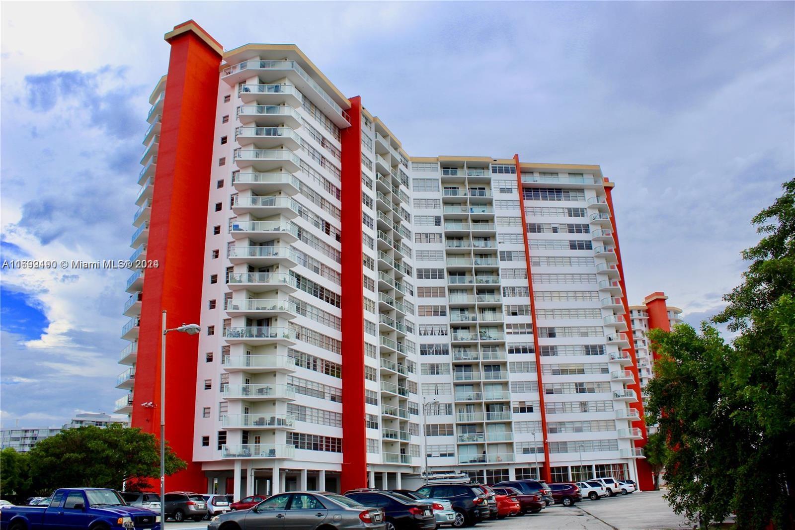 1351 NE Miami Gardens Dr Unit: 516E