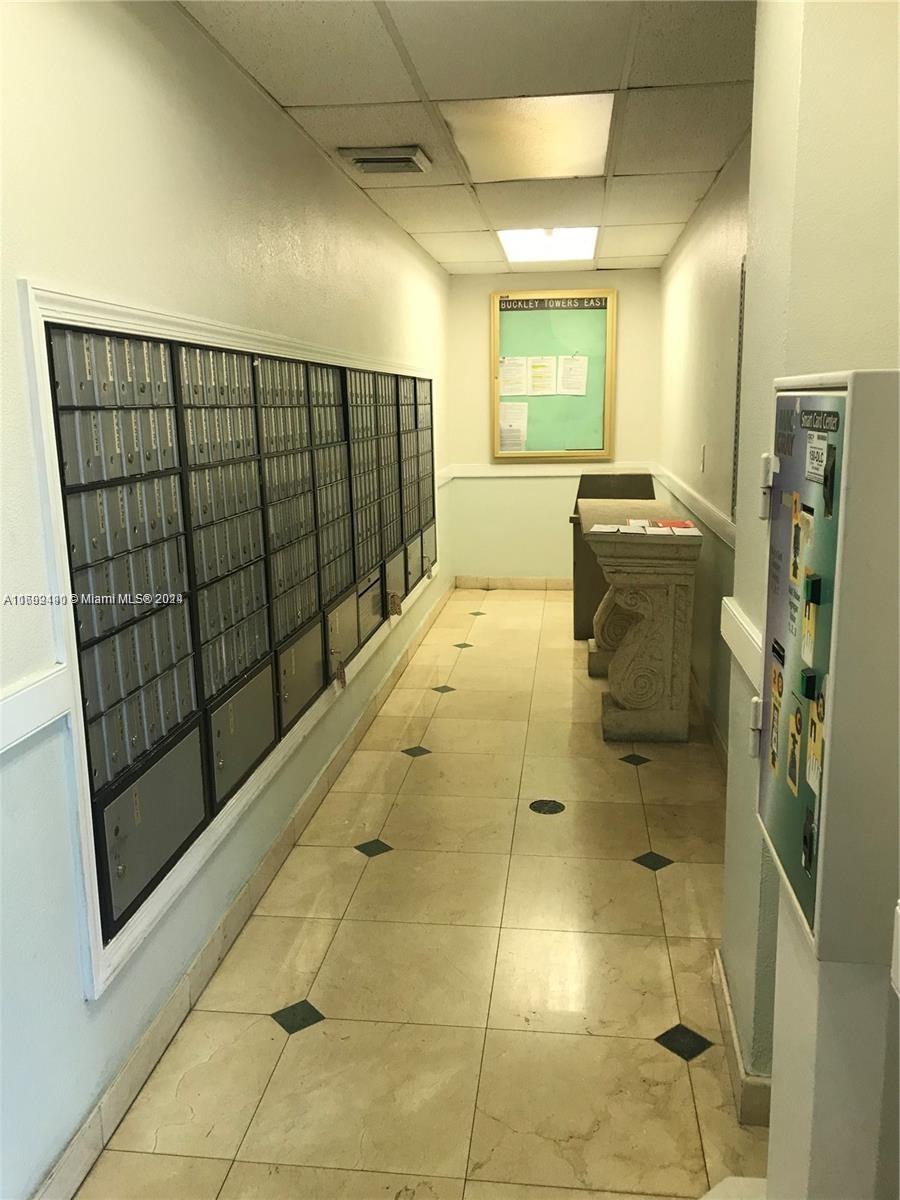 1351 NE Miami Gardens Dr Unit: 516E