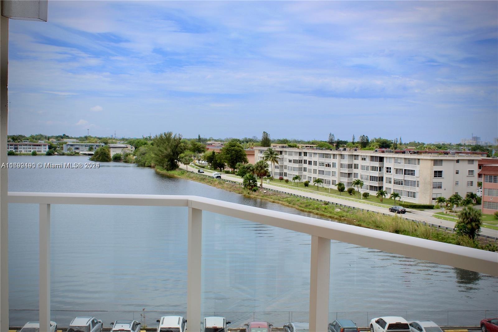 1351 NE Miami Gardens Dr Unit: 516E