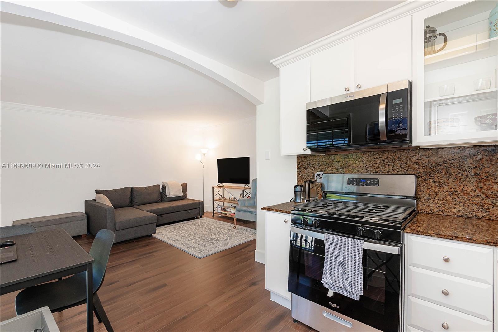 3245 Virginia St # 50