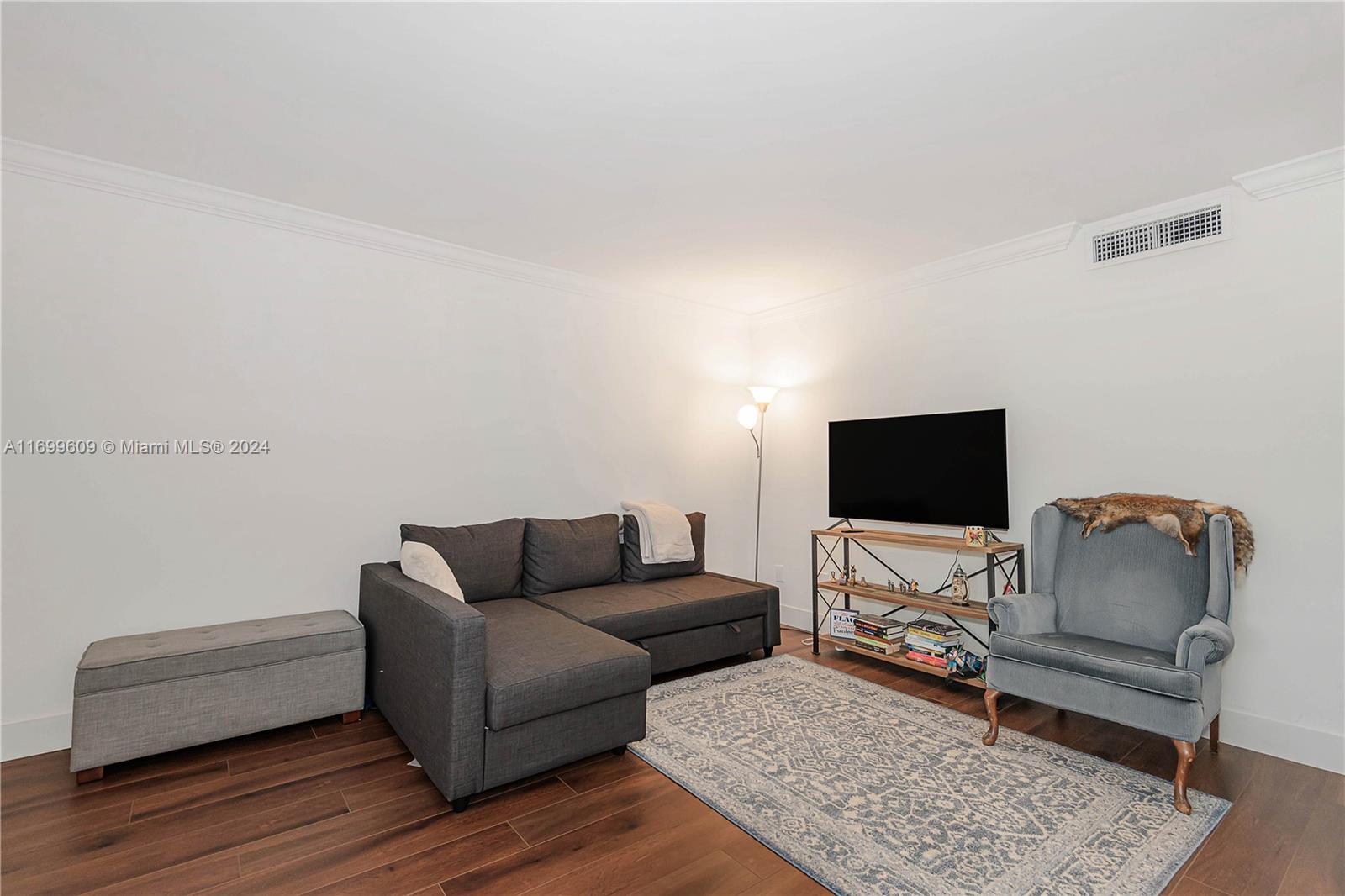 3245 Virginia St # 50