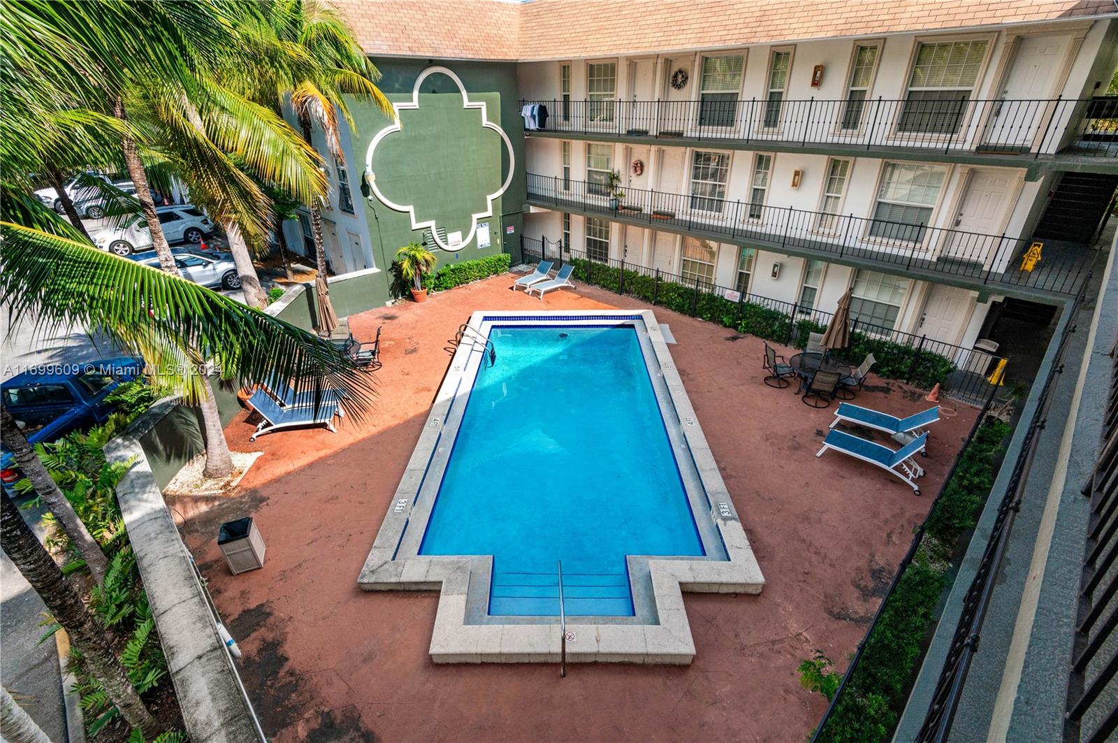 3245 Virginia St # 50