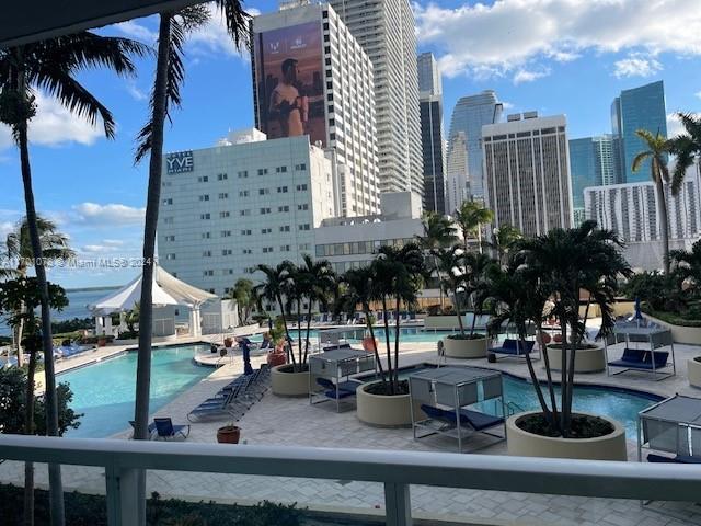244 Biscayne Blvd # 907
