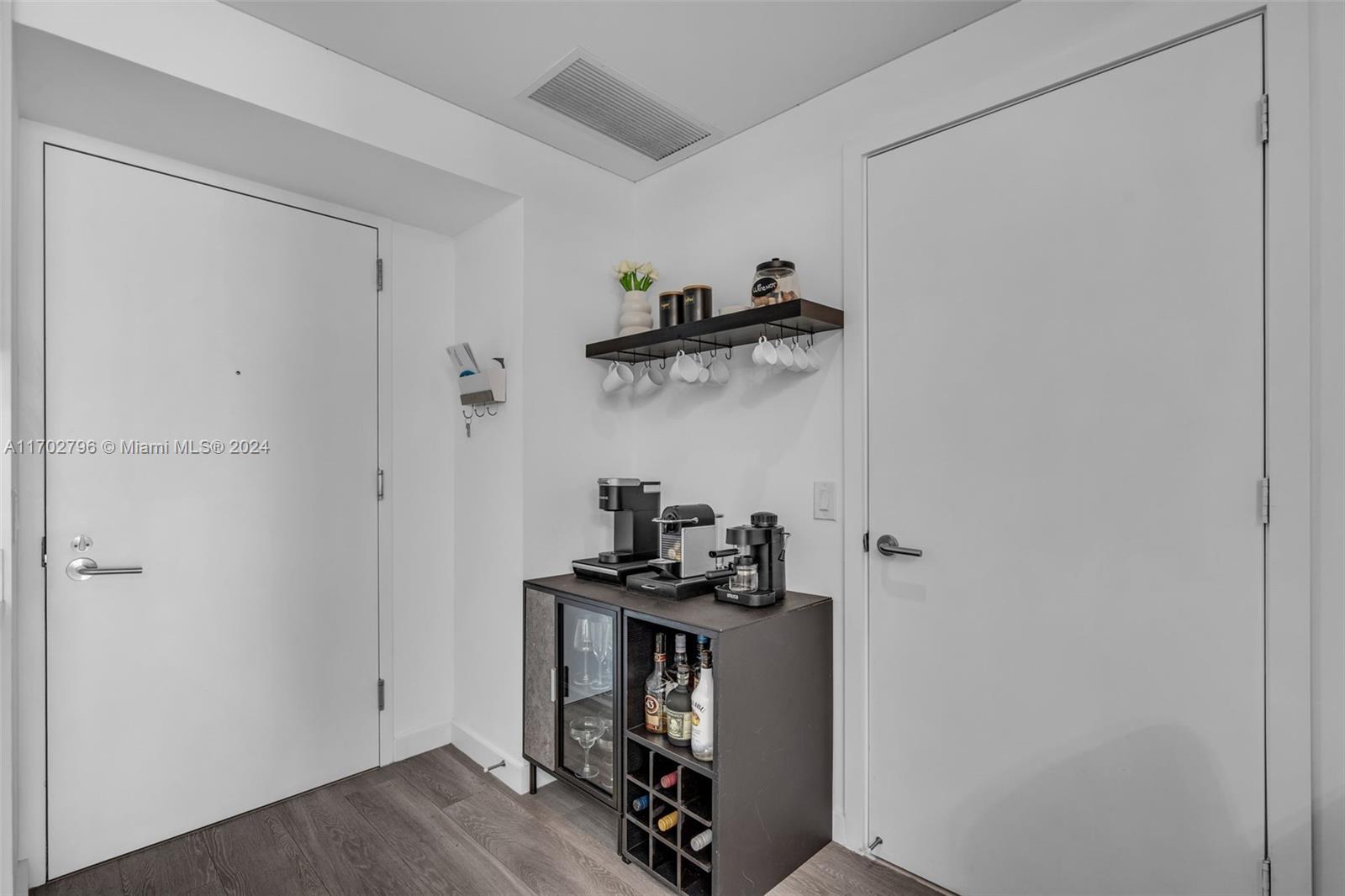 501 NE 31st St # 3704