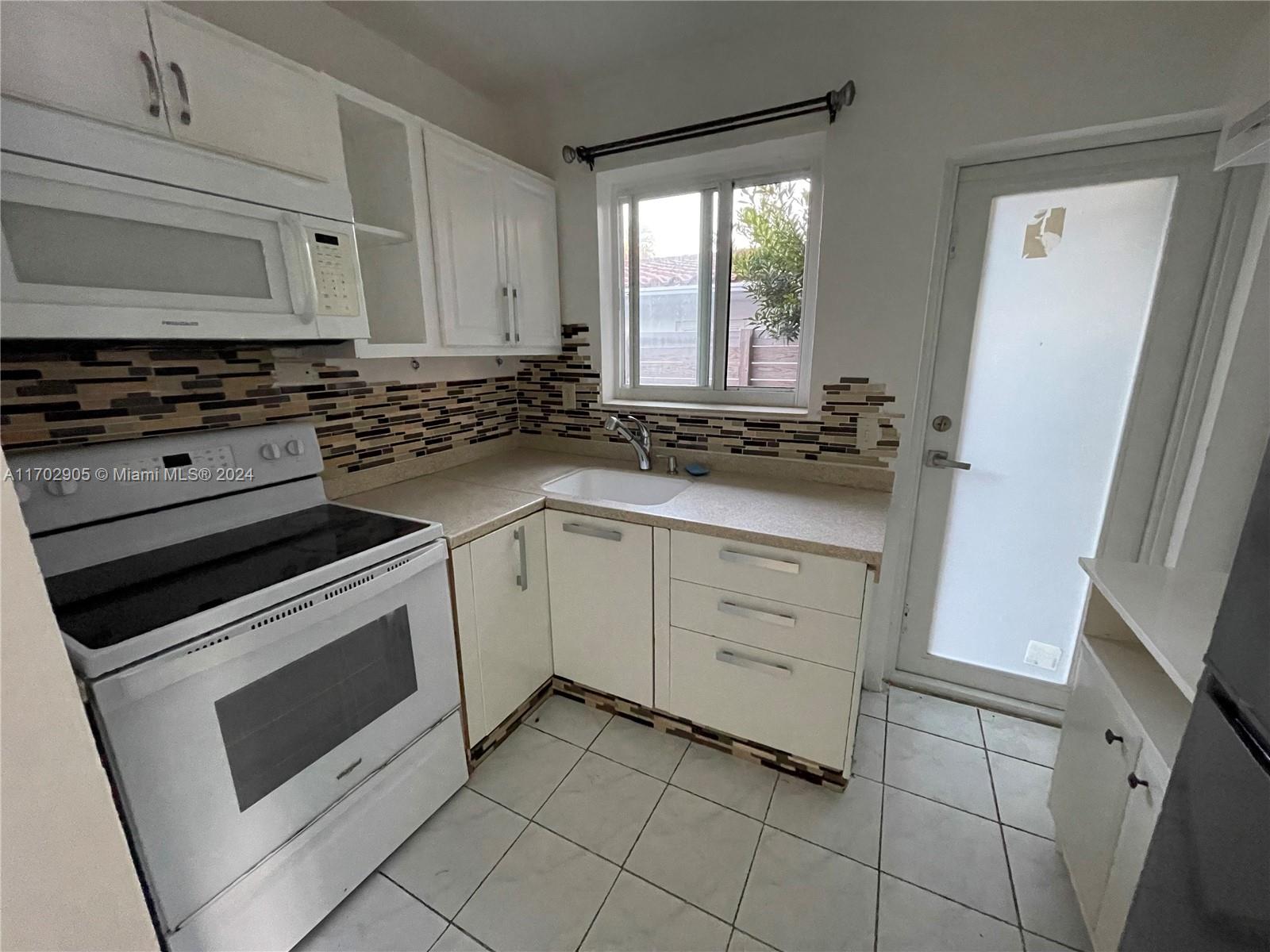 2361 SW 16th Ct Unit: -