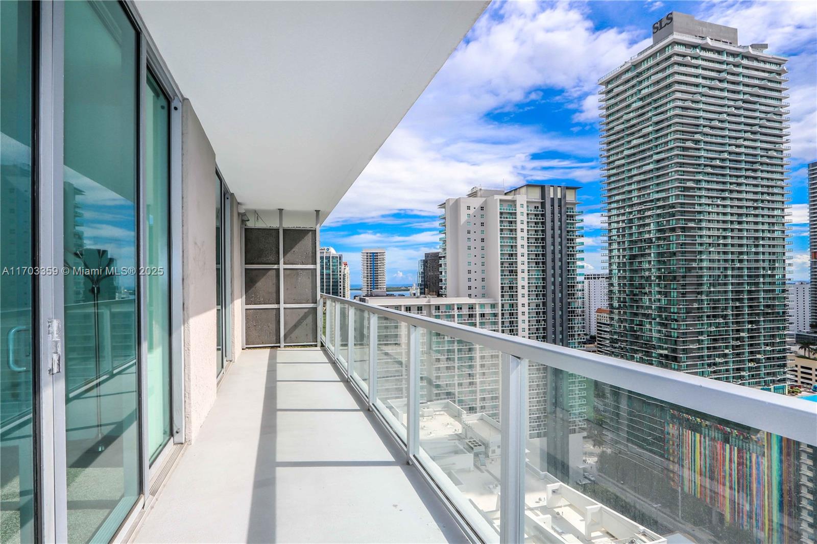 79 SW 12th St Unit: 3002-S