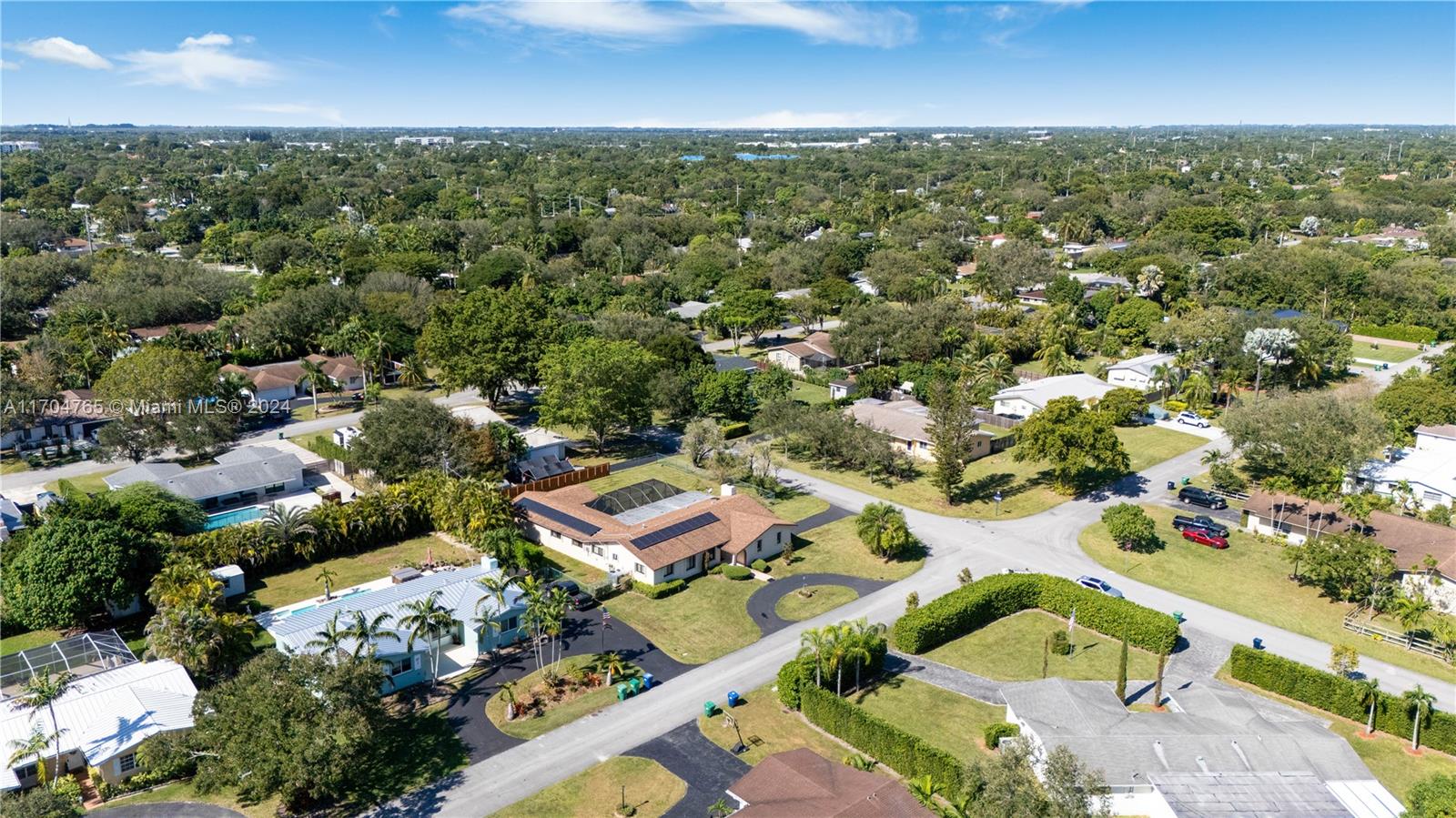 17600 SW 84th Ct