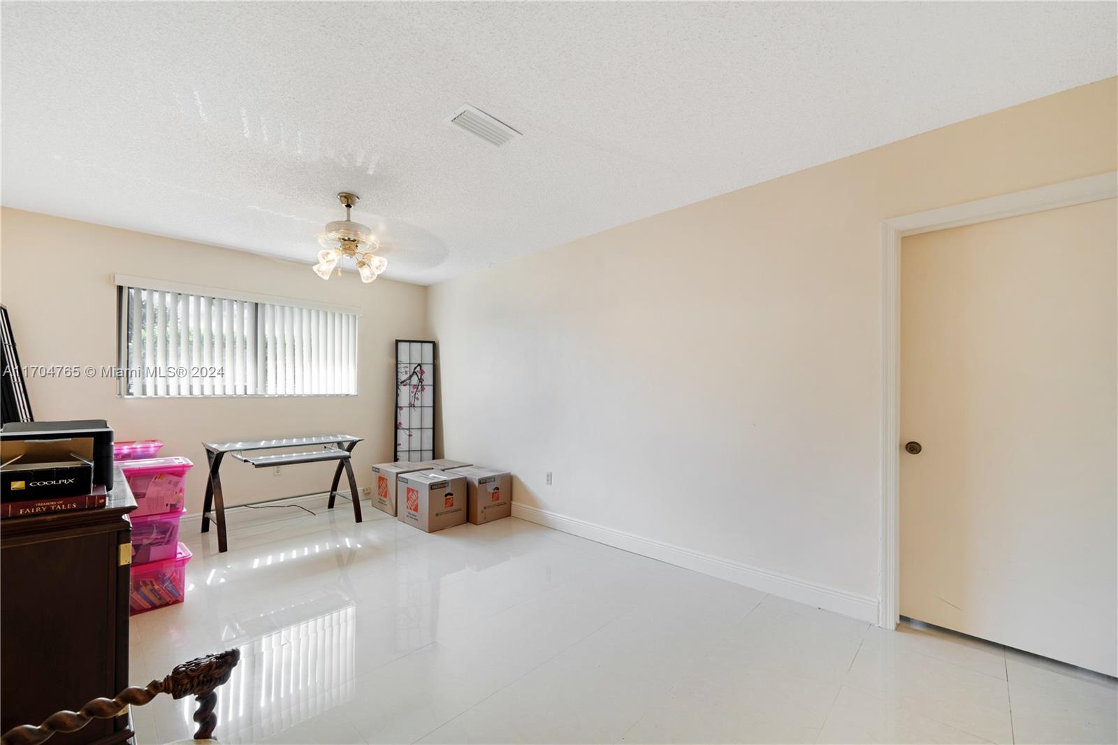 17600 SW 84th Ct
