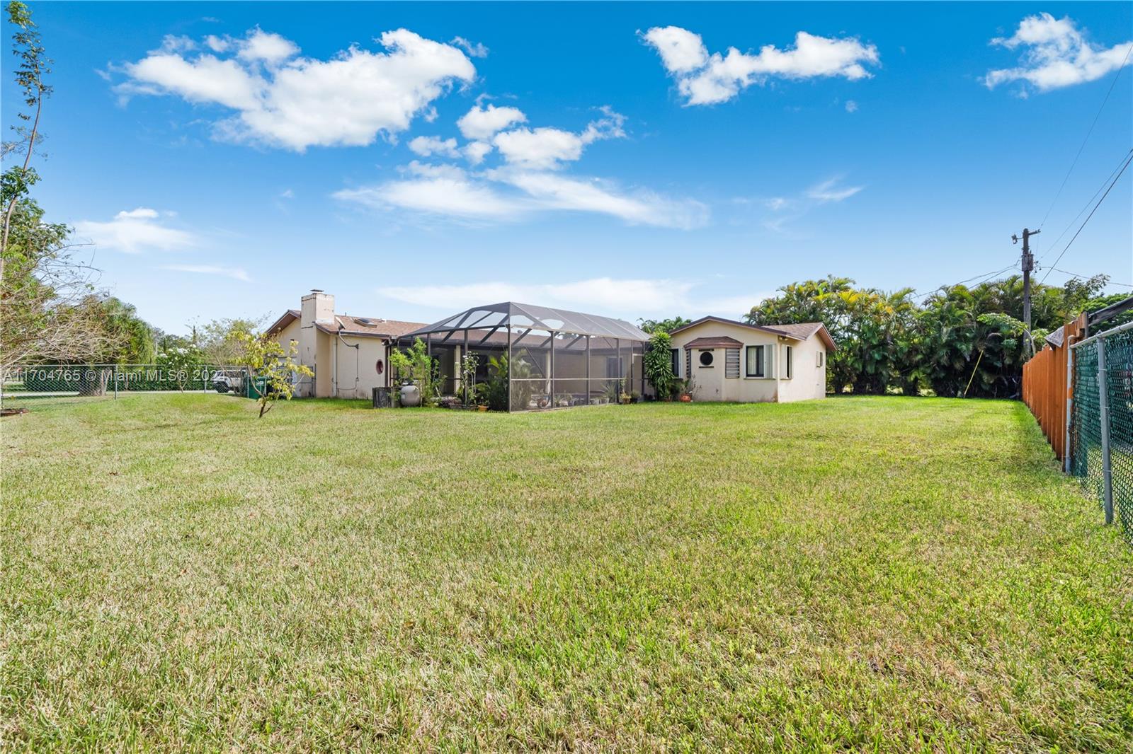 17600 SW 84th Ct