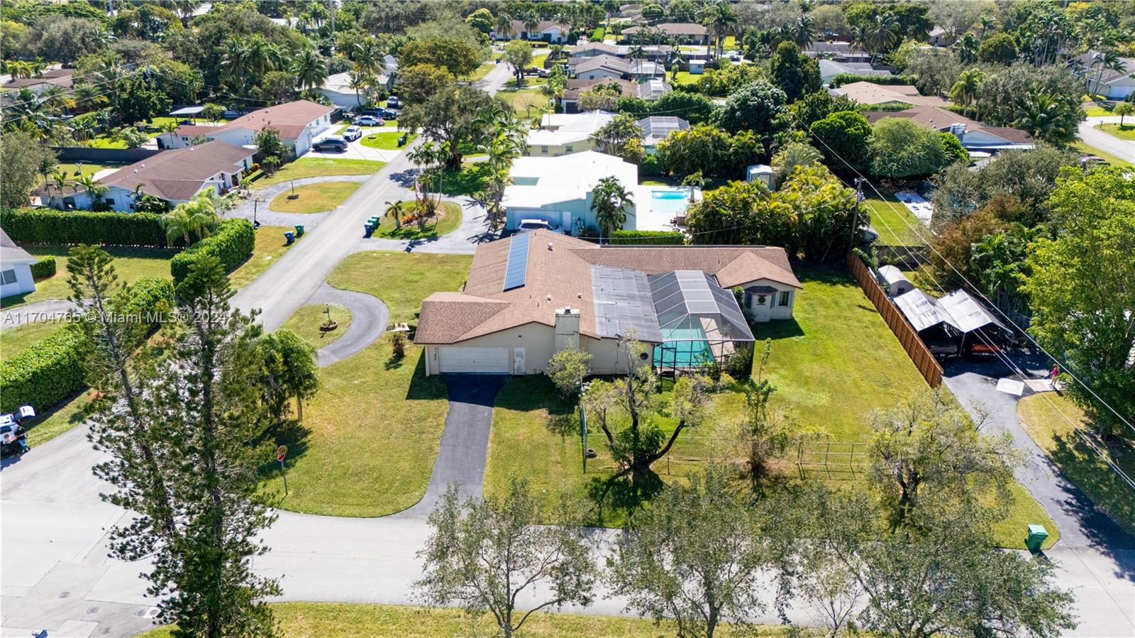 17600 SW 84th Ct