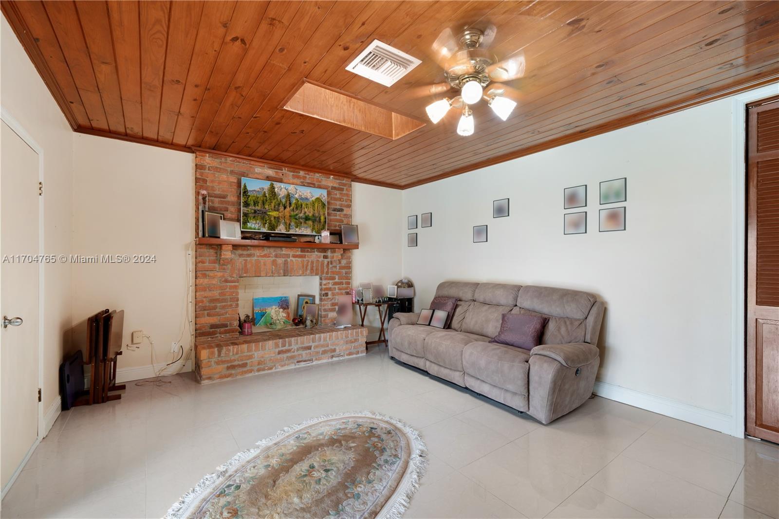 17600 SW 84th Ct