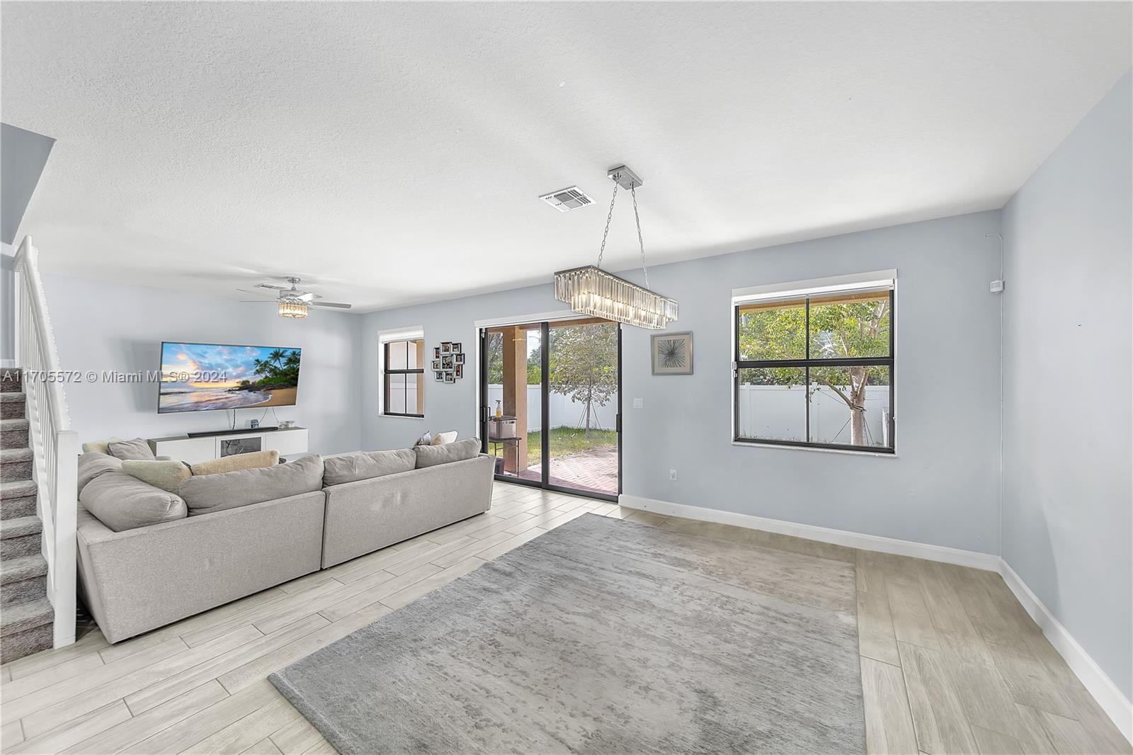 5019 NW 51st Ter