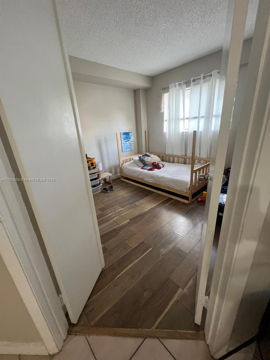 251 W Palm Cir W # 102
