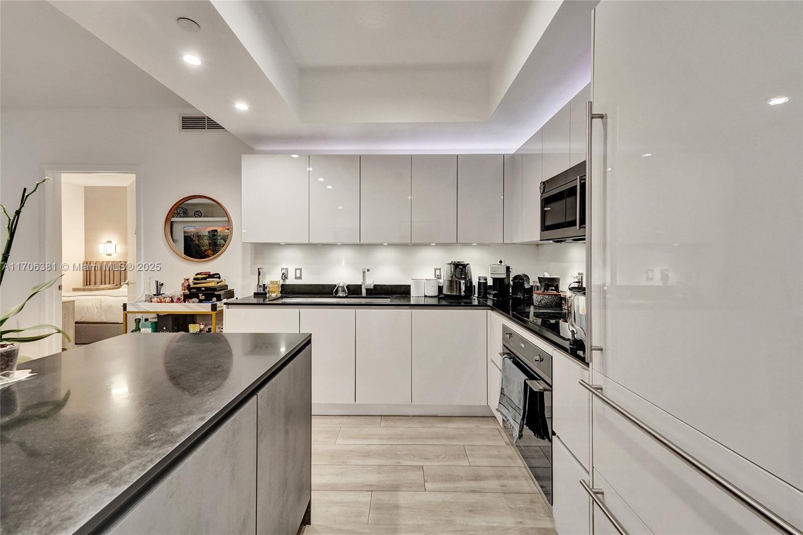 1010 Brickell Ave # 4009