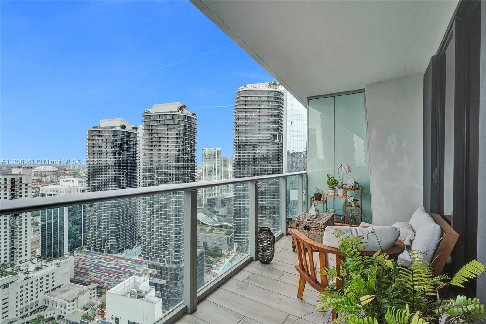 1010 Brickell Ave # 4009