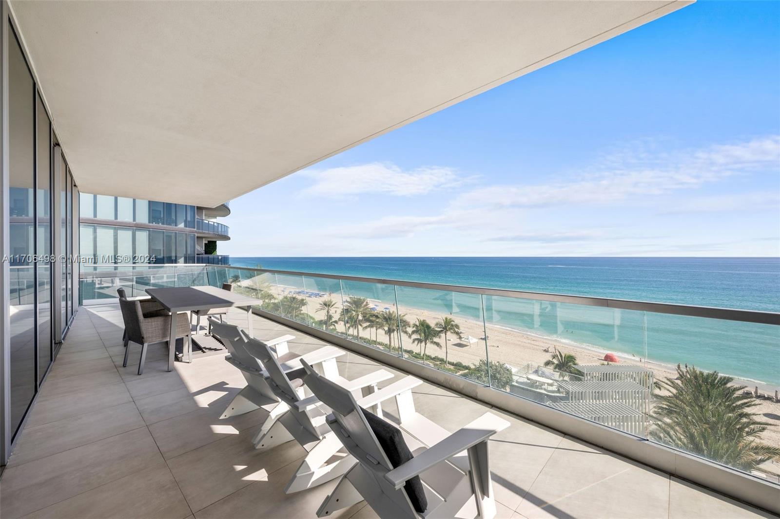18501 Collins Ave # 601