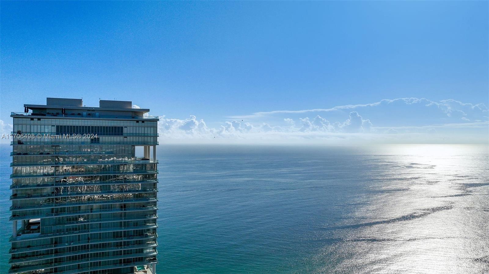 18501 Collins Ave # 601
