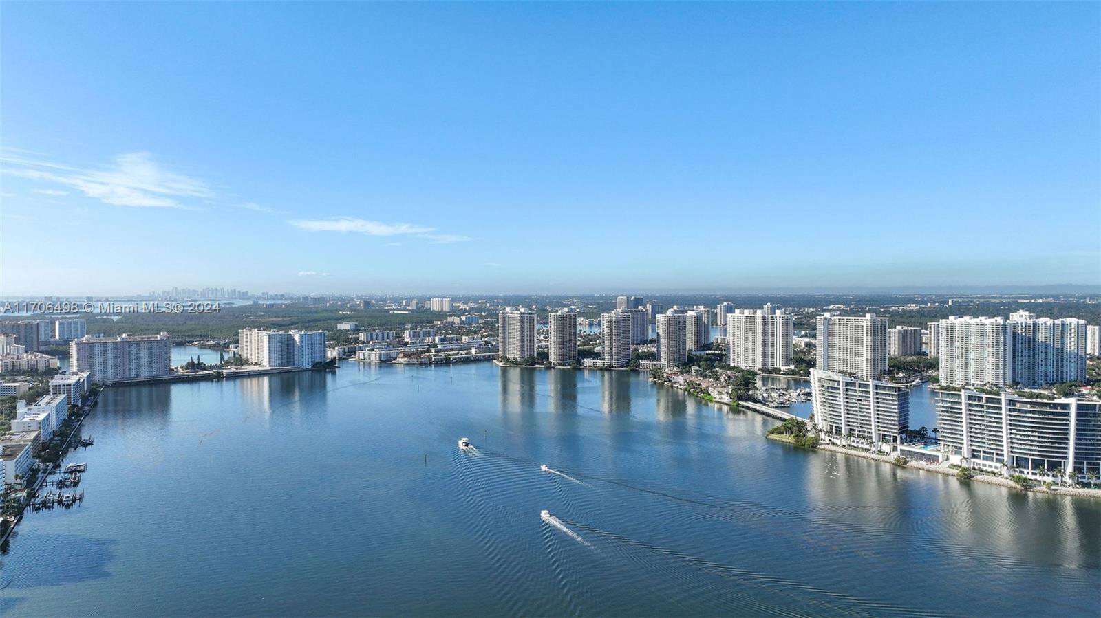 18501 Collins Ave # 601