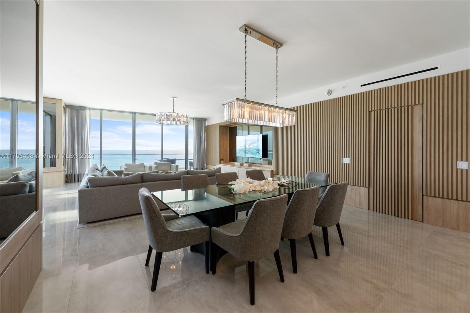 18501 Collins Ave # 601